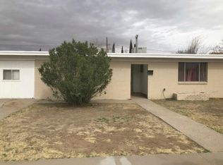 7137 Pear Tree Ln, El Paso, TX 79915