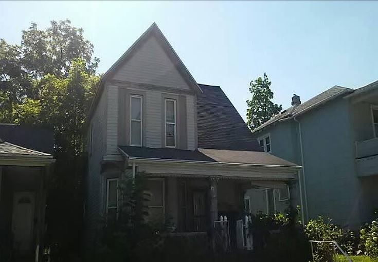 1st image of 221 N 20th St