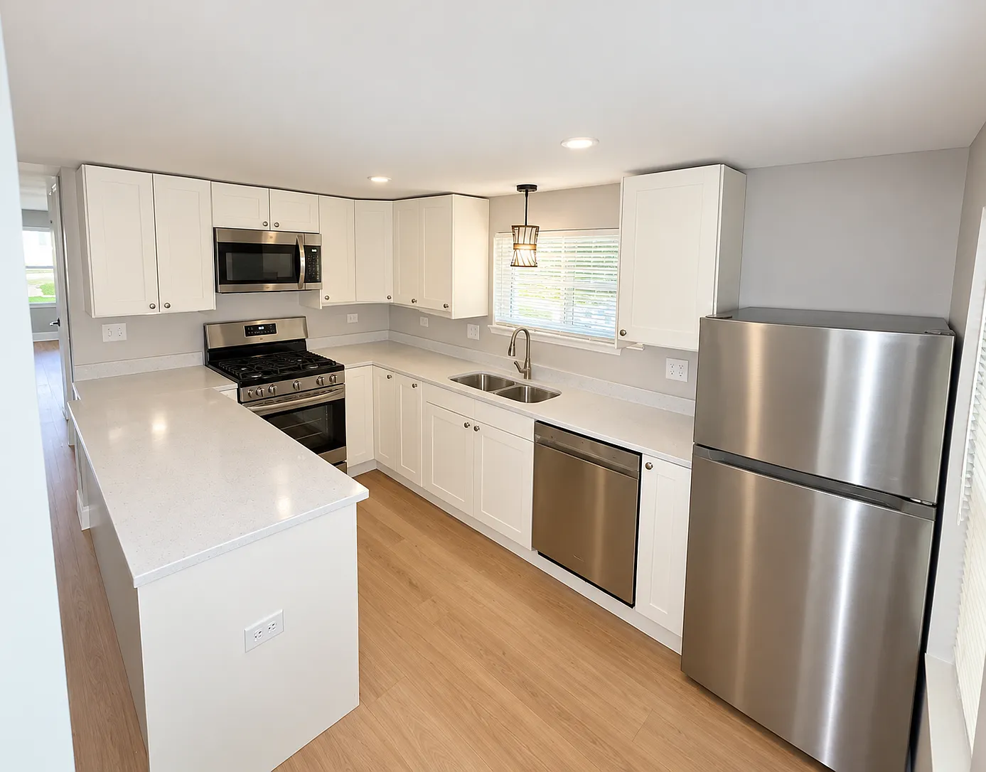 2 bed, $2,100 — Photo 1