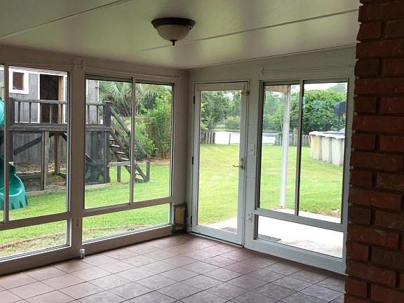 4th image of 807 Linda Dr