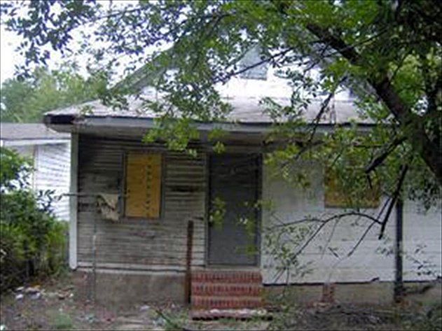 2nd image of 1830 Watkins St