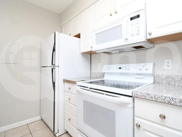 8055 E Thomas Rd #B304 — Photo 2