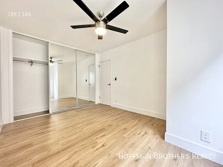 5111 Harold Way #302 — Photo 6