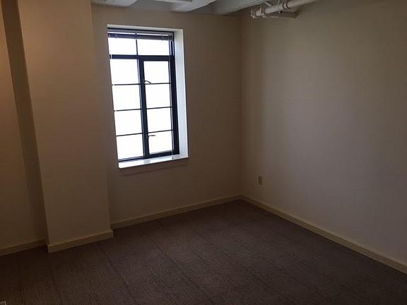 4th image of 1405 Pine St APT 1303