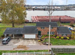 204 Wood Lane Dr, South Point, OH 45680