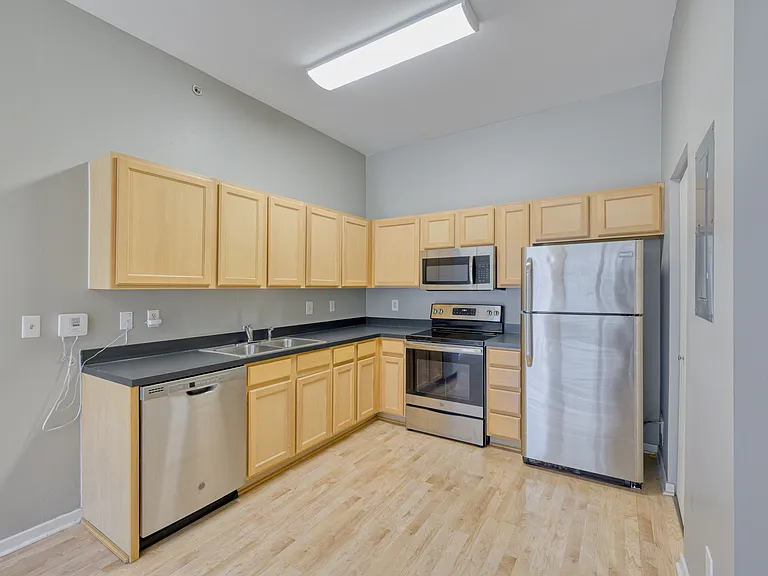 400 E Locust St #101 — Photo 11