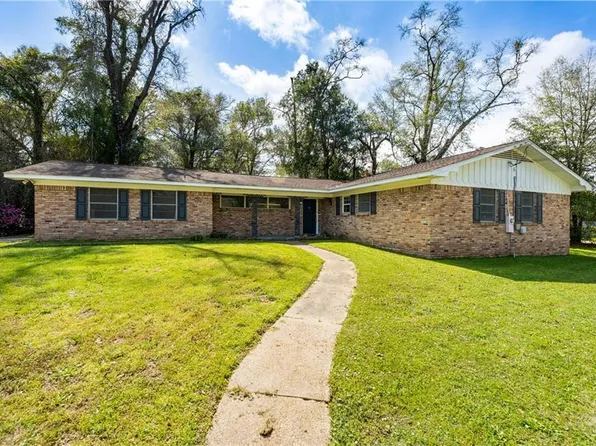 207 Cache Cir, Chickasaw, AL 36611