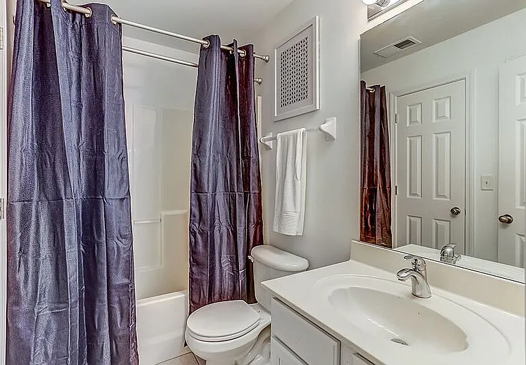 1338 Harbor Park Dr — Photo 5