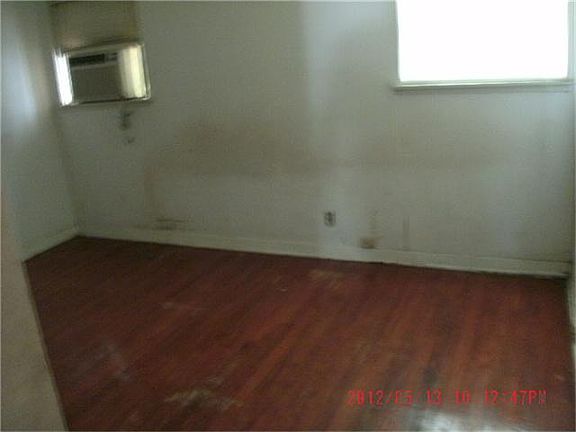 5th image of 1007 Avenue K