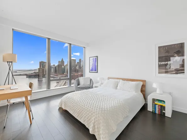 1 Manhattan Square image 9 of 35