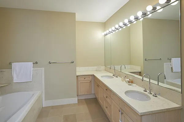 Rented by Brown Harris Stevens | media 12