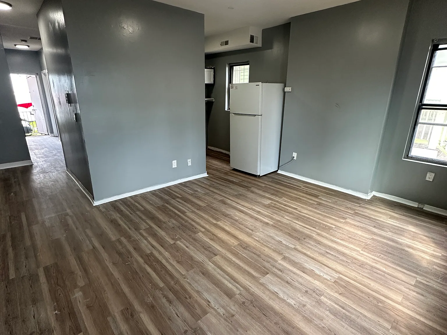1 bed, 700 sqft, $1,049 — Photo 4