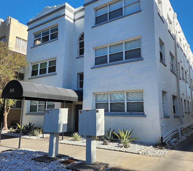 1st image of 515 Columbia Dr #1