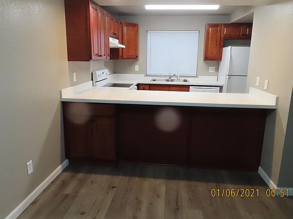 3rd image of 15405 42nd Ave S #B