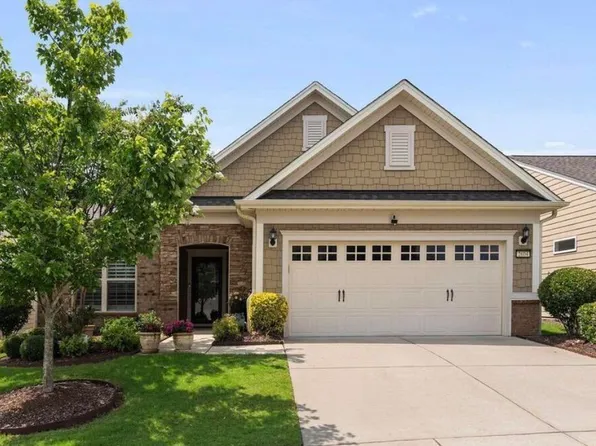 2604 Bloomsbury Manor Dr, Durham, NC 27703