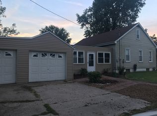 4160 Lake Dr, Granite City, IL