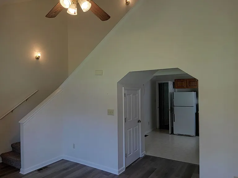 104 Majestic Dr #2 — Photo 3