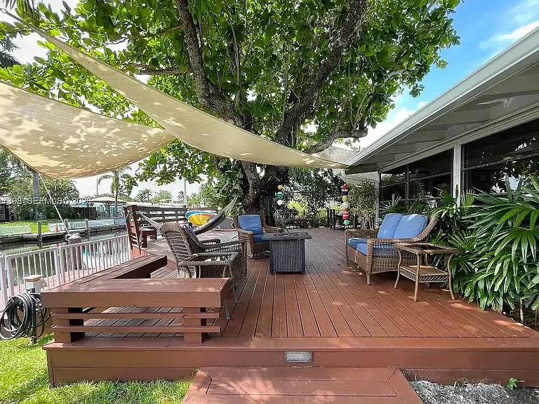 2518 Gulfstream Ln — Photo 22