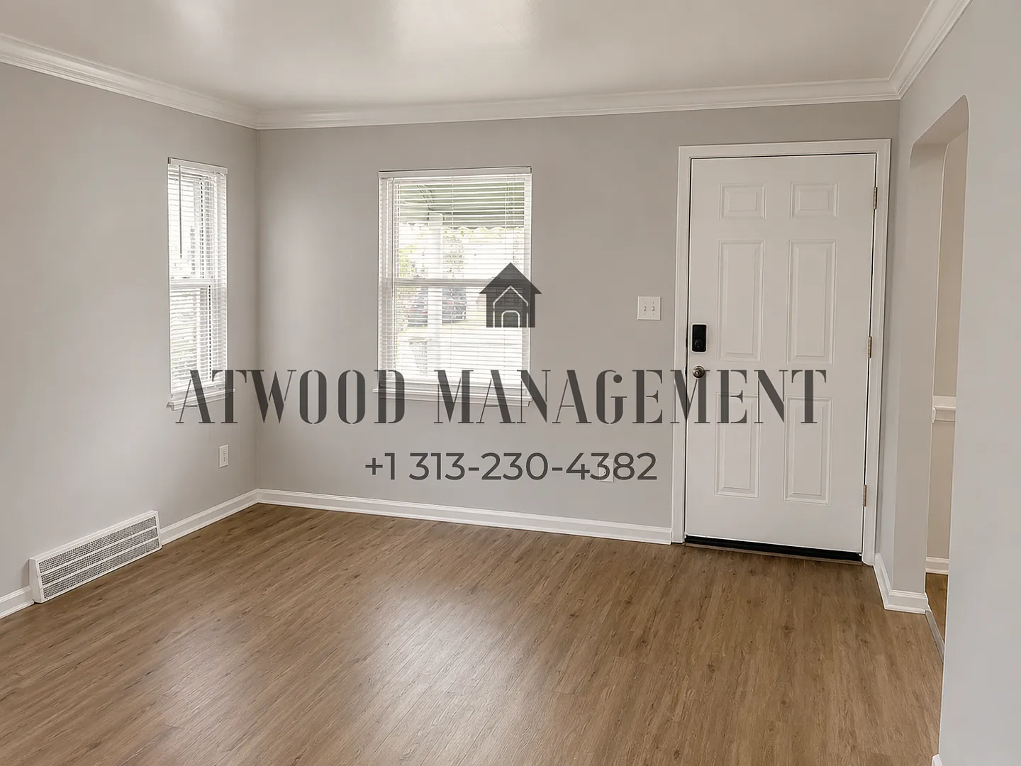 This beautifully updated 3-bedroom, 2-bath single-family home is ready for move-in! — Photo 4