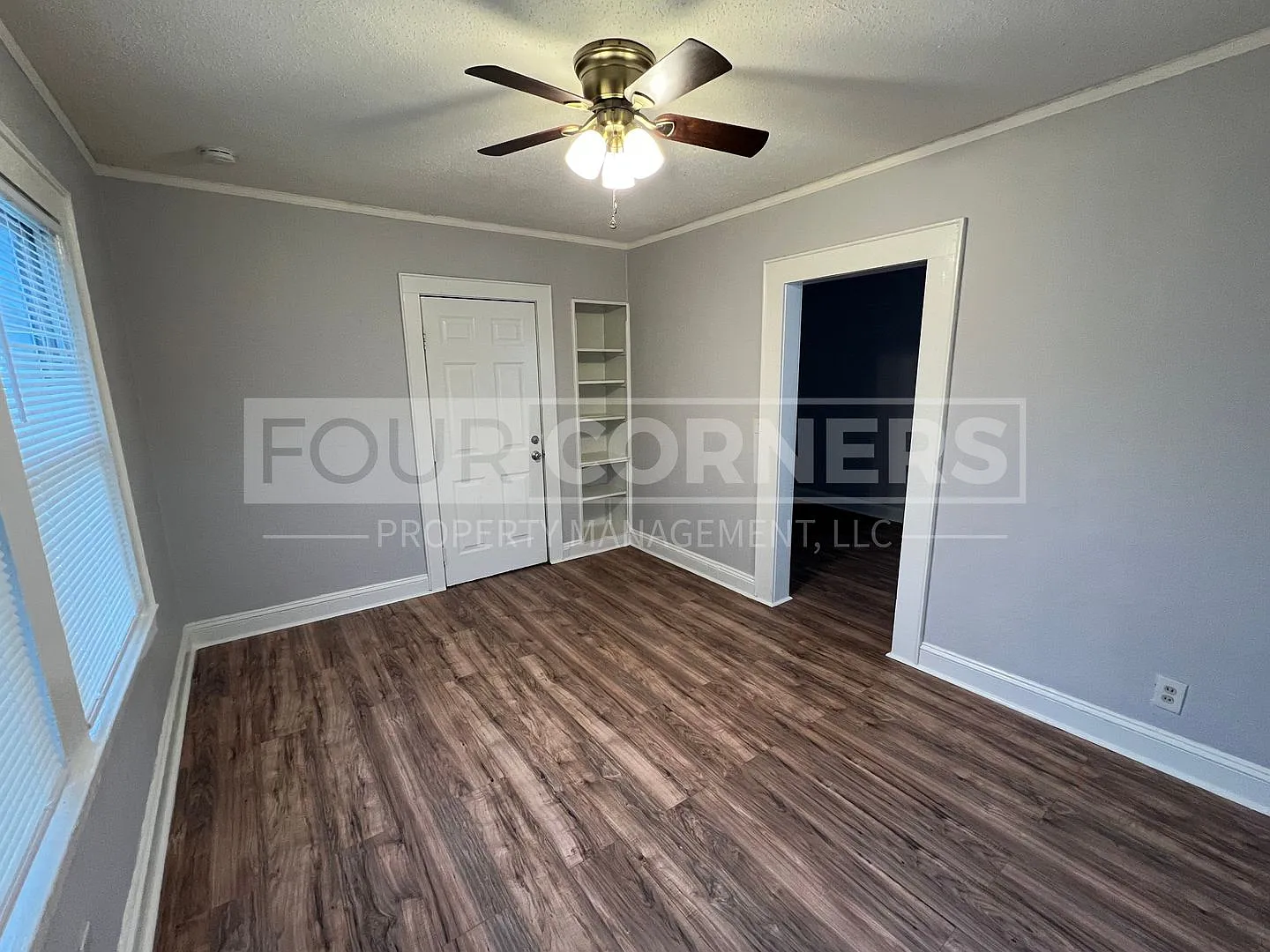 Spacious 1 Bedroom 1 Bath Apartment — Photo 3