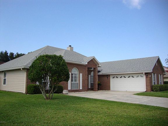 2nd image of 12229 Franklin Brook Ln S