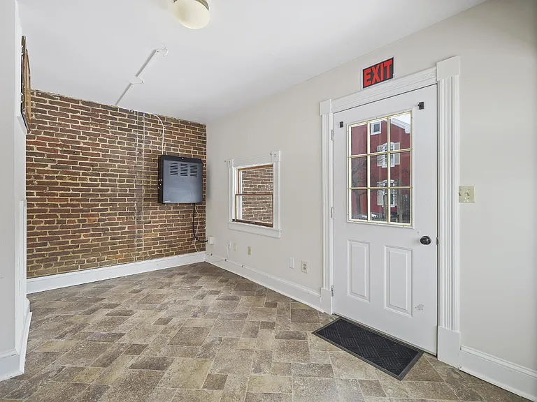 1001 Pope Ave — Photo 17