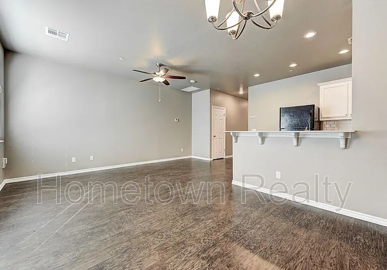 788 SW 13th St — Photo 14