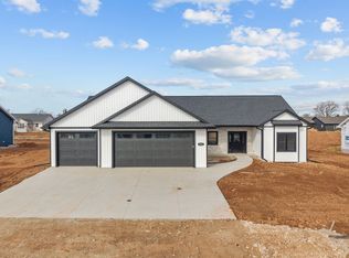 N9265 Anton St, Appleton, WI 54915