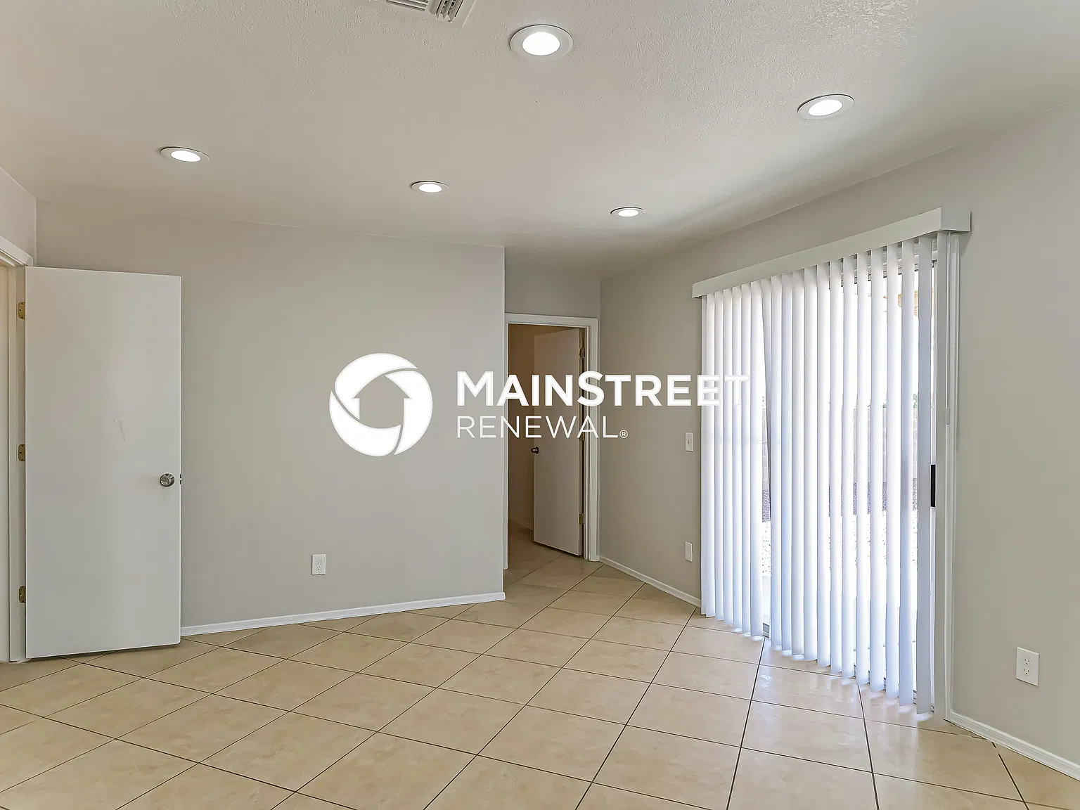 5632 S Vine Ave — Photo 4