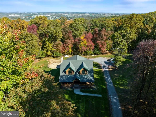 502 Mountainside Rd, Temple, PA 19560