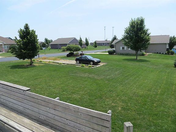 4th image of 1214 Circle Dr