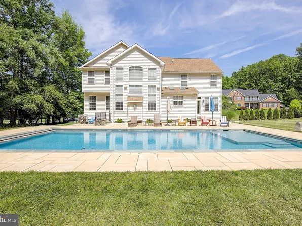 3762 Colliers Dr, Edgewater, MD 21037