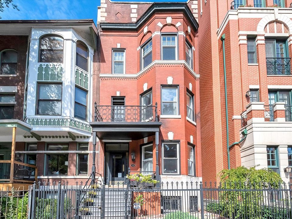 1st image of 842 W Fullerton Ave #2