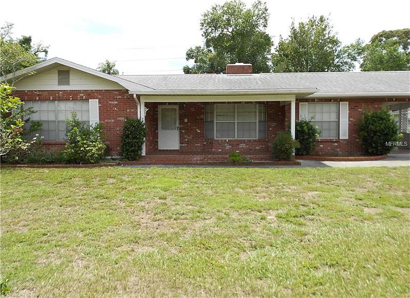 1st image of 9402 N Oakleaf Ave