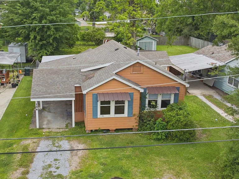 146 Lucille St — Photo 12