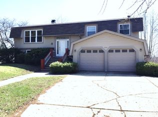 244 Colony Ct, Bloomingdale, IL 60108