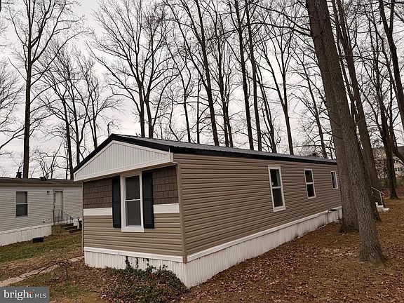 3rd image of 66 Juniper Ct #66