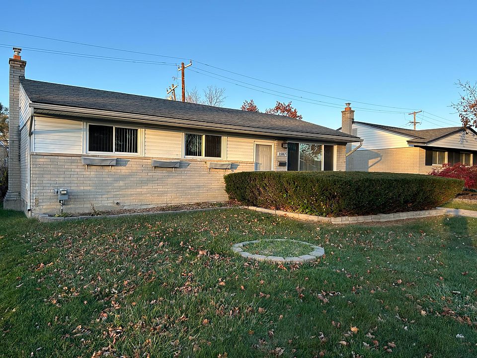 1st image of 33002 Avondale St