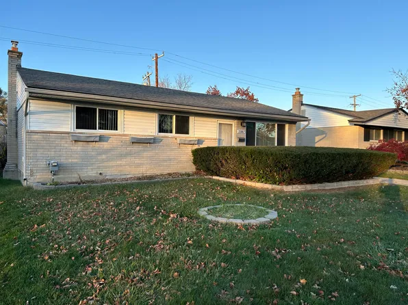 33002 Avondale St, Westland, MI 48186