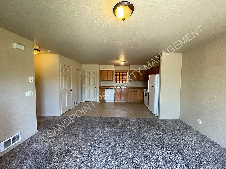 327 Olive Ave #G — Photo 8