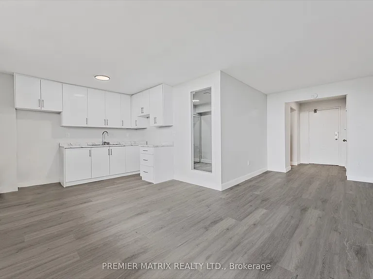 65 Thorncliffe Park Dr #608 — Photo 9