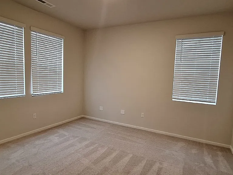 1454 NE Boxcar Dr — Photo 7