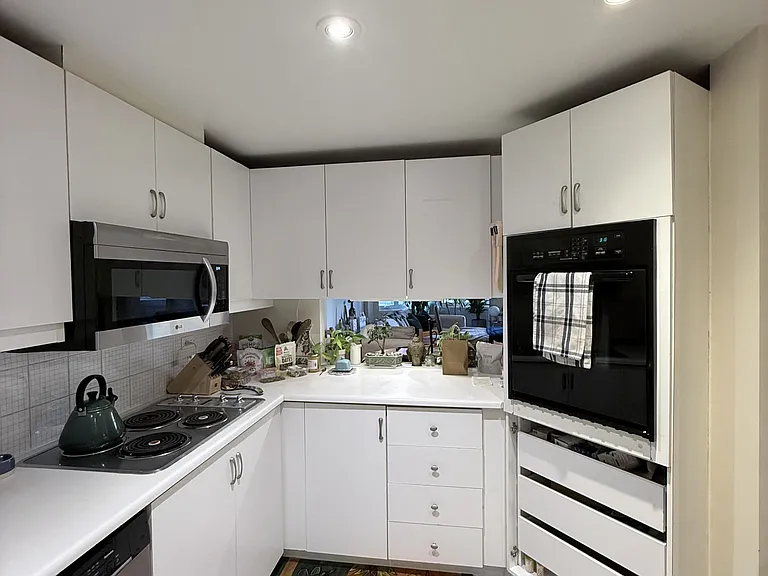 317 Metcalfe St #103 — Photo 7