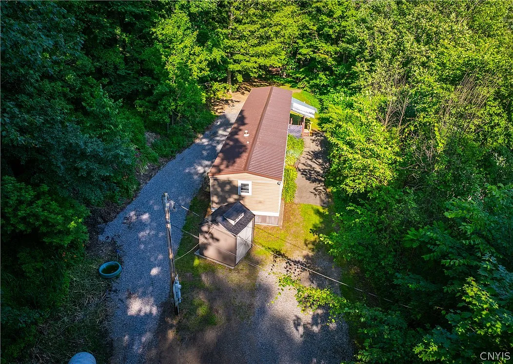 2 bed, 1.0 bath, 924 sqft, $1,150 — Photo 3