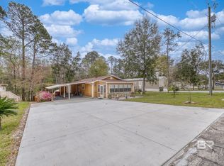 1437 Rio Cir, Lillian, AL 36549