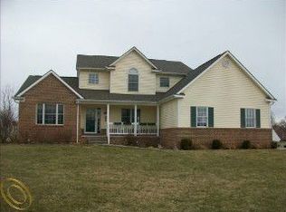 485 Wallace Blvd, Oxford, MI 48371