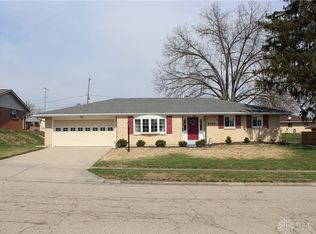 6208 Rosecrest Dr, Dayton, OH 45414