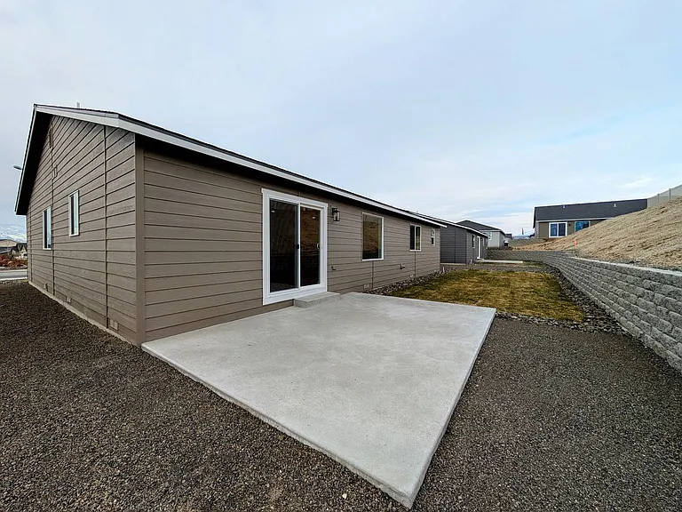 319 S Nevada Ave — Photo 5