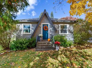 6504 Clarkston Rd, Clarkston, MI 48346