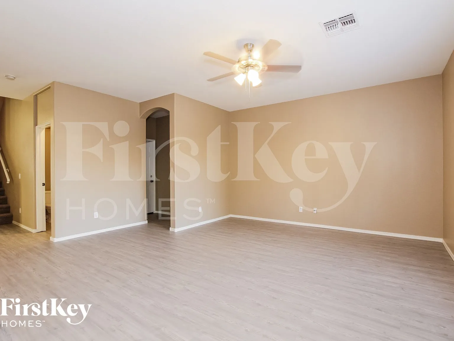 4 bed, 2.5 bath, 2495 sqft, $2,665 — Photo 3